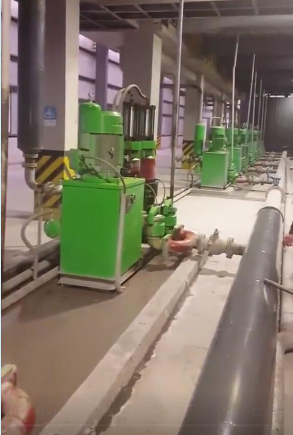 YB250陶(tao)瓷柱塞泵大批(pī)量使用現場視(shi)頻