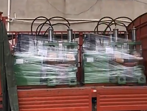 YB300-40陶瓷柱塞(sai)泵發貨