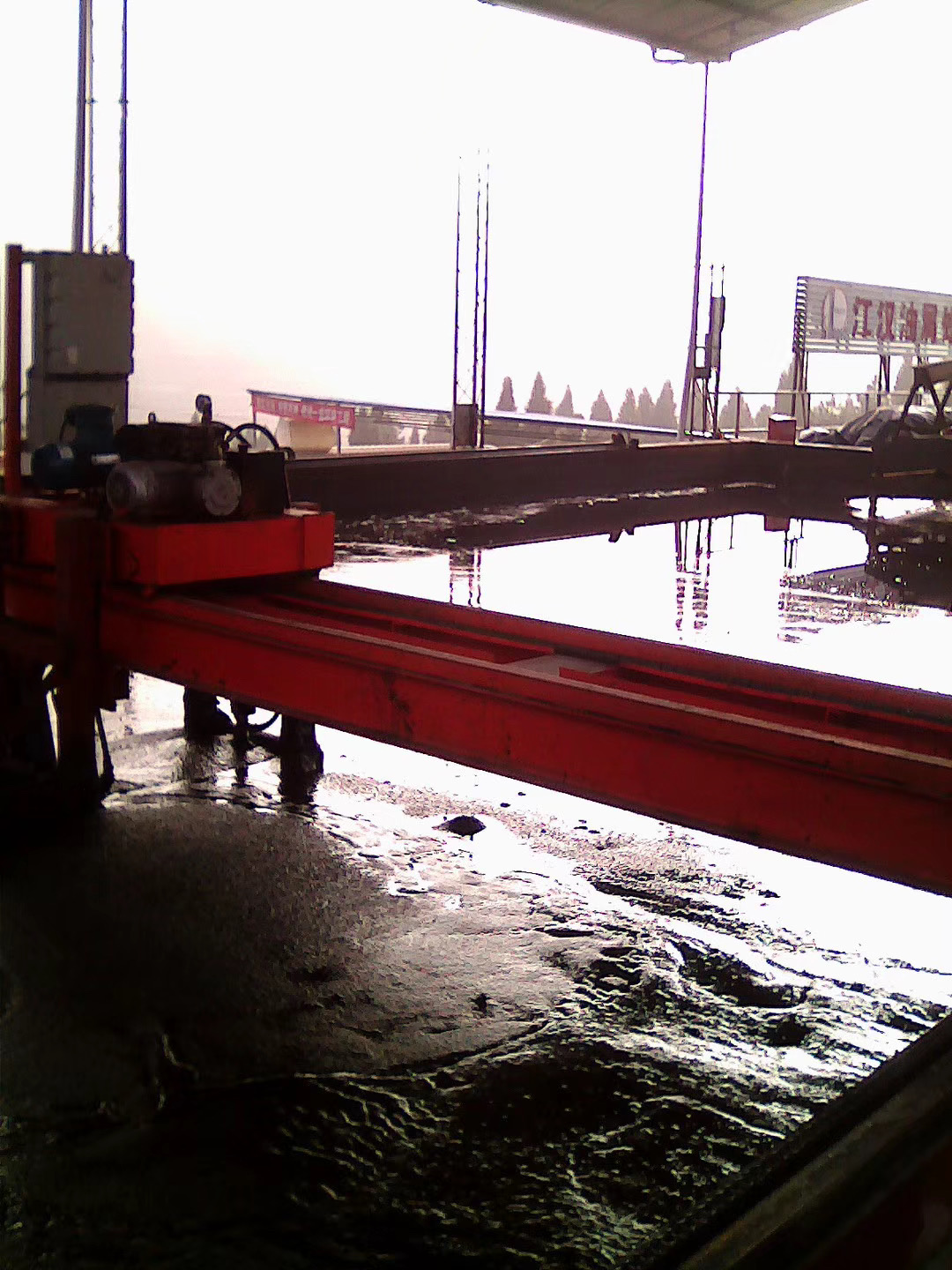 陶(tao)瓷柱塞泵使(shi)用現場油田(tián)項目建設