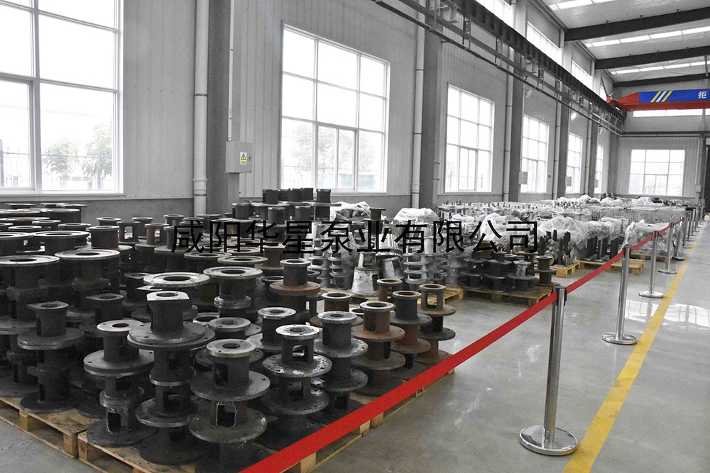 陶瓷(ci)柱塞泥漿泵轉(zhuǎn)配車間