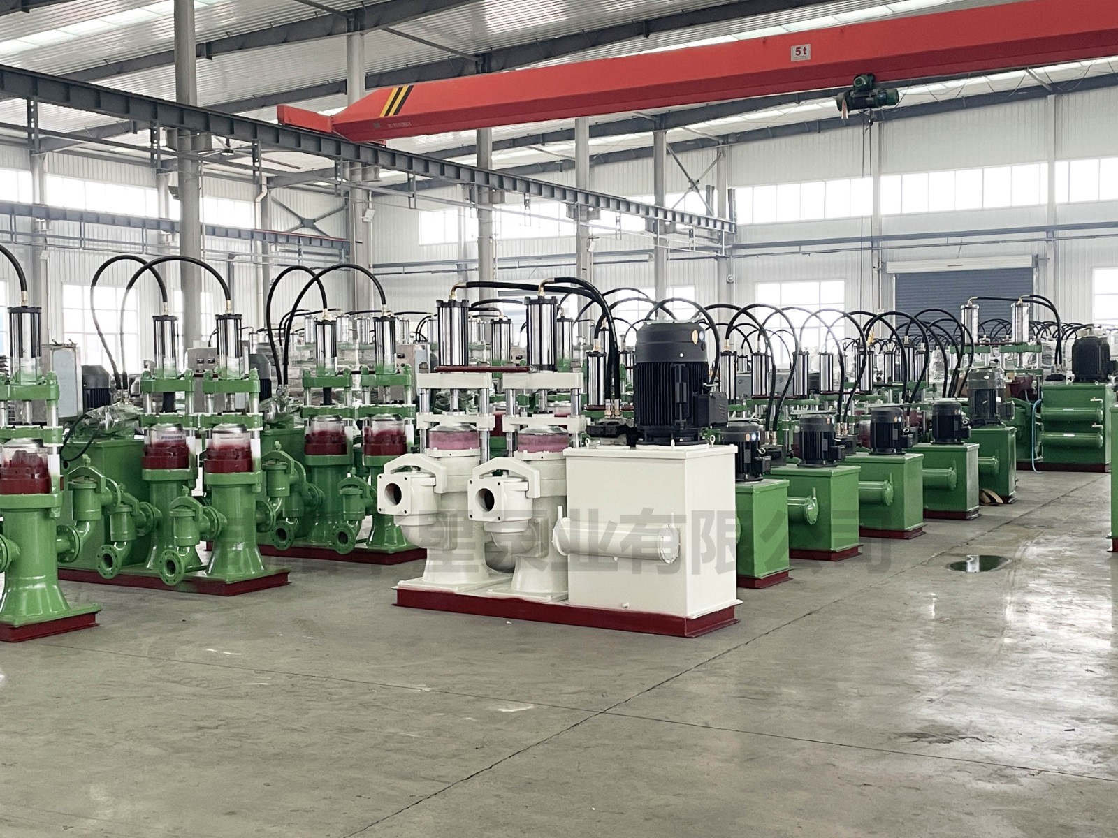 液壓陶瓷(ci)柱塞泥漿泵 液壓(yā)陶瓷柱塞泥漿泵(beng)