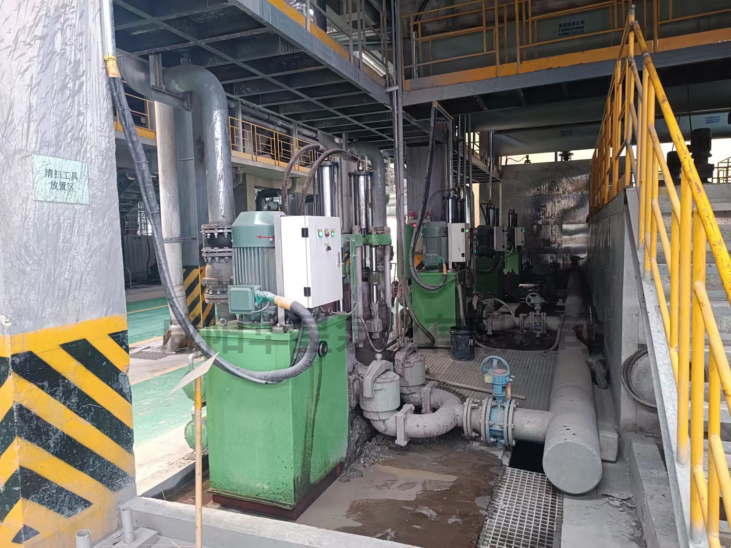 節能型(xíng)陶瓷柱塞(sai)泵使用現(xian)場